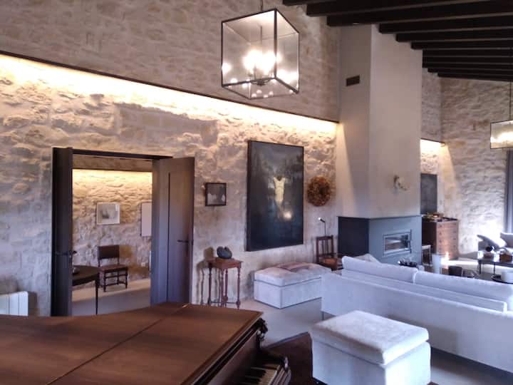 Luxurious Secluded Villa - Calaceite