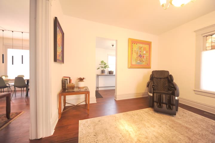 Renovated 1901 Home W/ West Sidetavern Next Door. - Longmont, CO