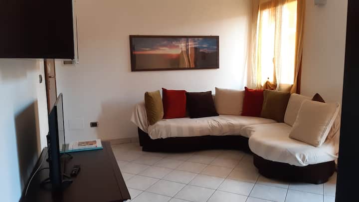 Casa Leonardo - Apartment + Private Parking Space - Asti