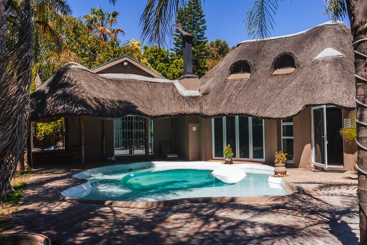 Entire Holiday Home (Ideal for Groups) gallery image 2