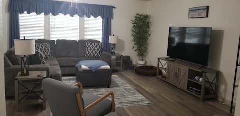 Top Airbnb: Midway Retreat in Camp Bullis