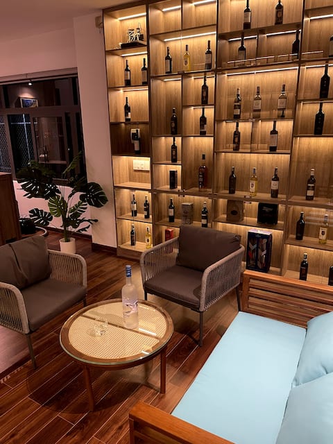 Beach-5 min-Walking. 3 bedrooms. 4 beds. 3.5 baths