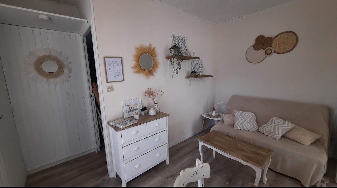 Successful Airbnb property: Cocoon: Charming quiet 2-bedroom maisonette in Cazaubon