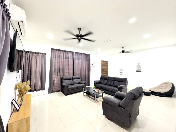 Roxy Homestay - Simpang Empat