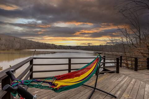Lakefront Adventure |Kayaks & Outdoor Oasis!