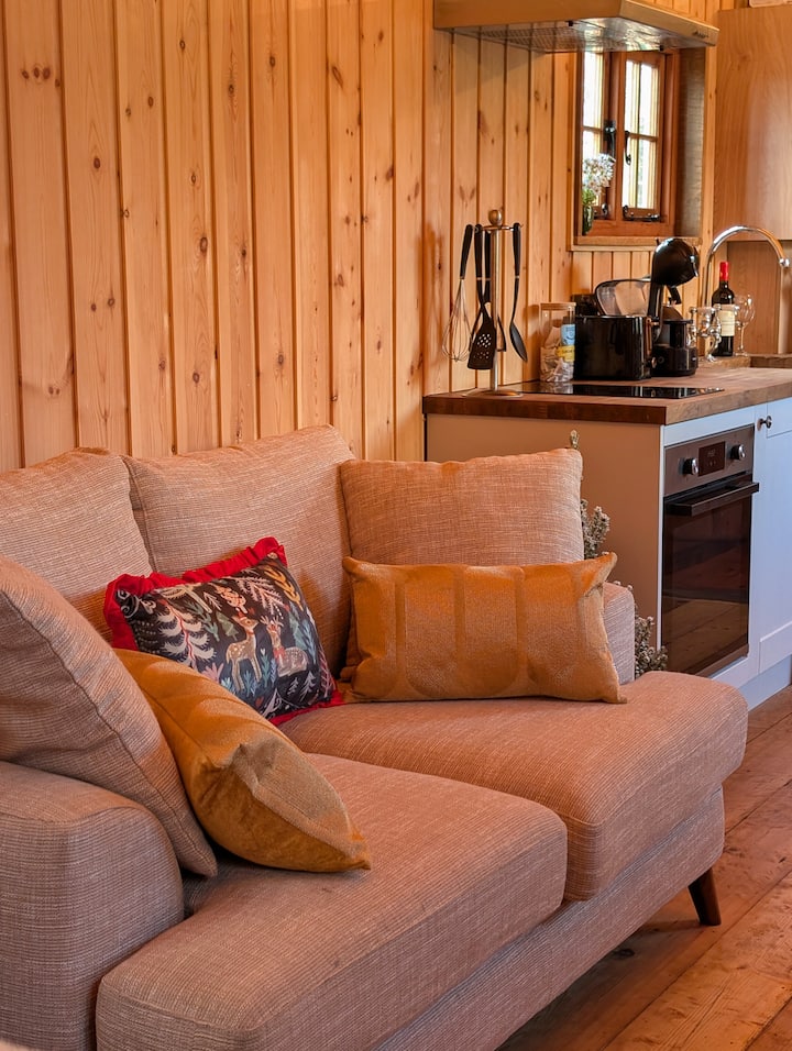 Shepherds Hut/hot Tub Private Lake Jurassic Coast - Dorset
