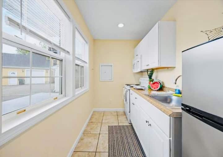 Spacious 3br/1ba Condo - Old Orchard Beach, ME