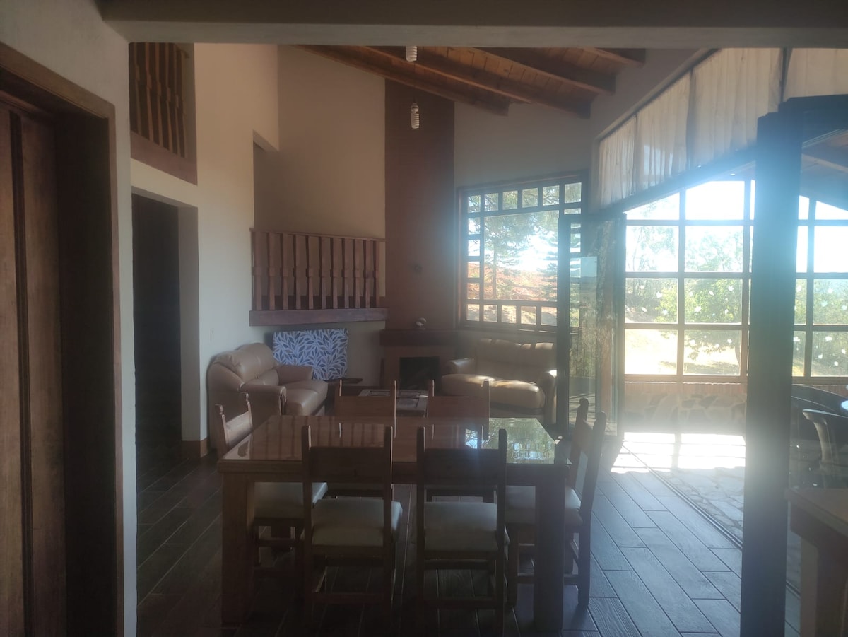 Propiedad de Airbnb exitosa: La Cumbre Cabin en Tapalpa