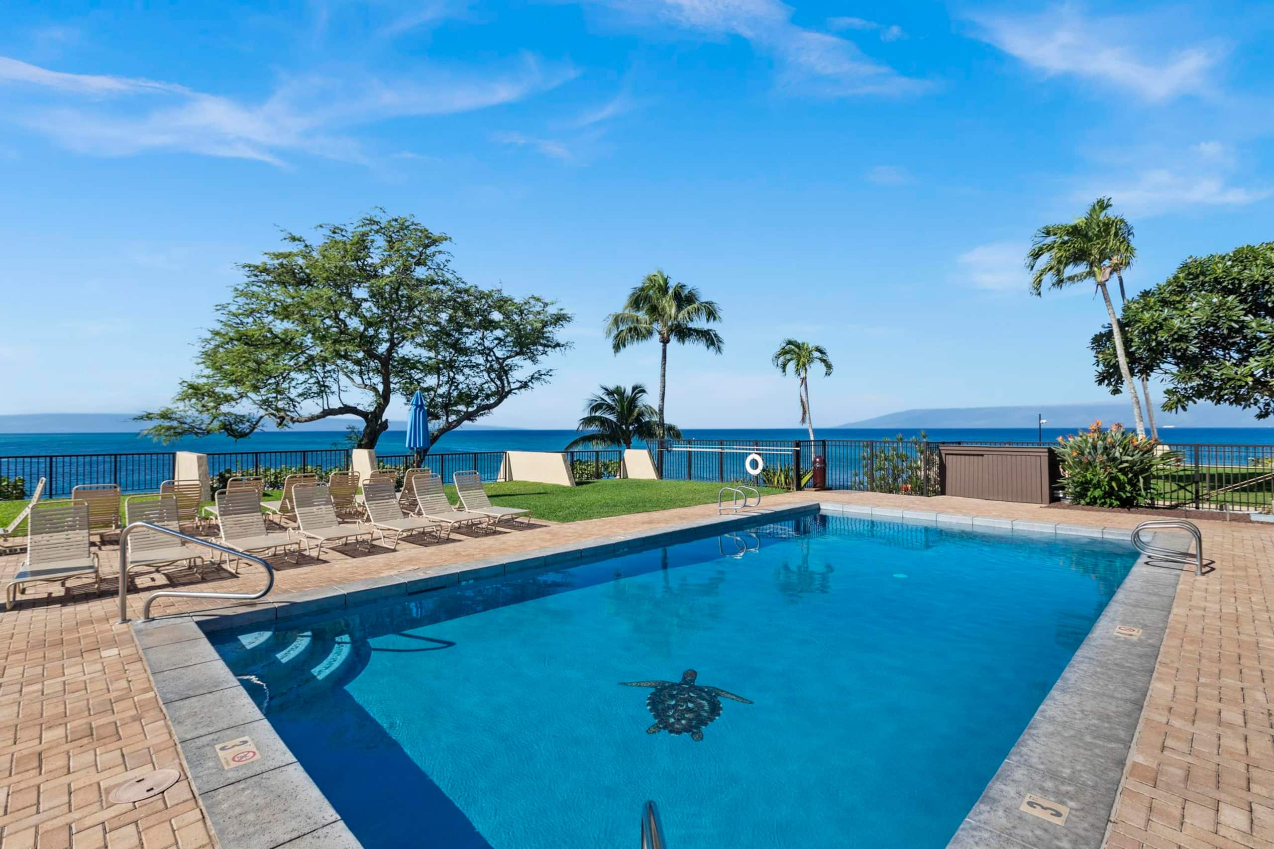 Townhouse in Lahaina · ★4.94 · 1 bedroom · 2 beds · 1 bath - Image 31