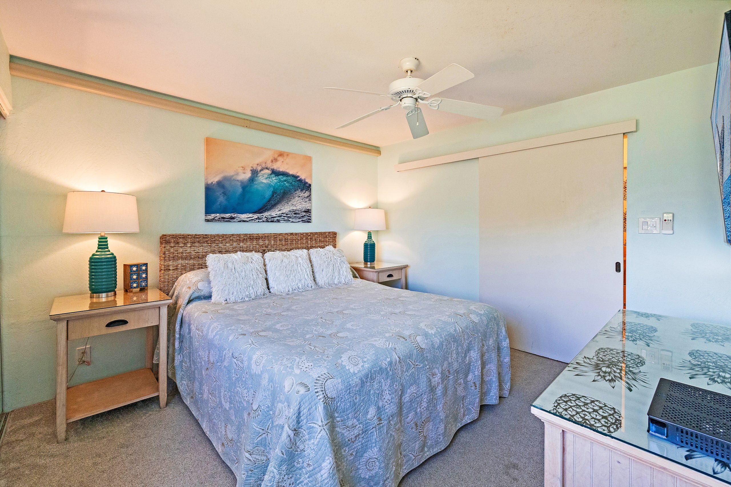 Townhouse in Lahaina · ★4.94 · 1 bedroom · 2 beds · 1 bath - Image 20