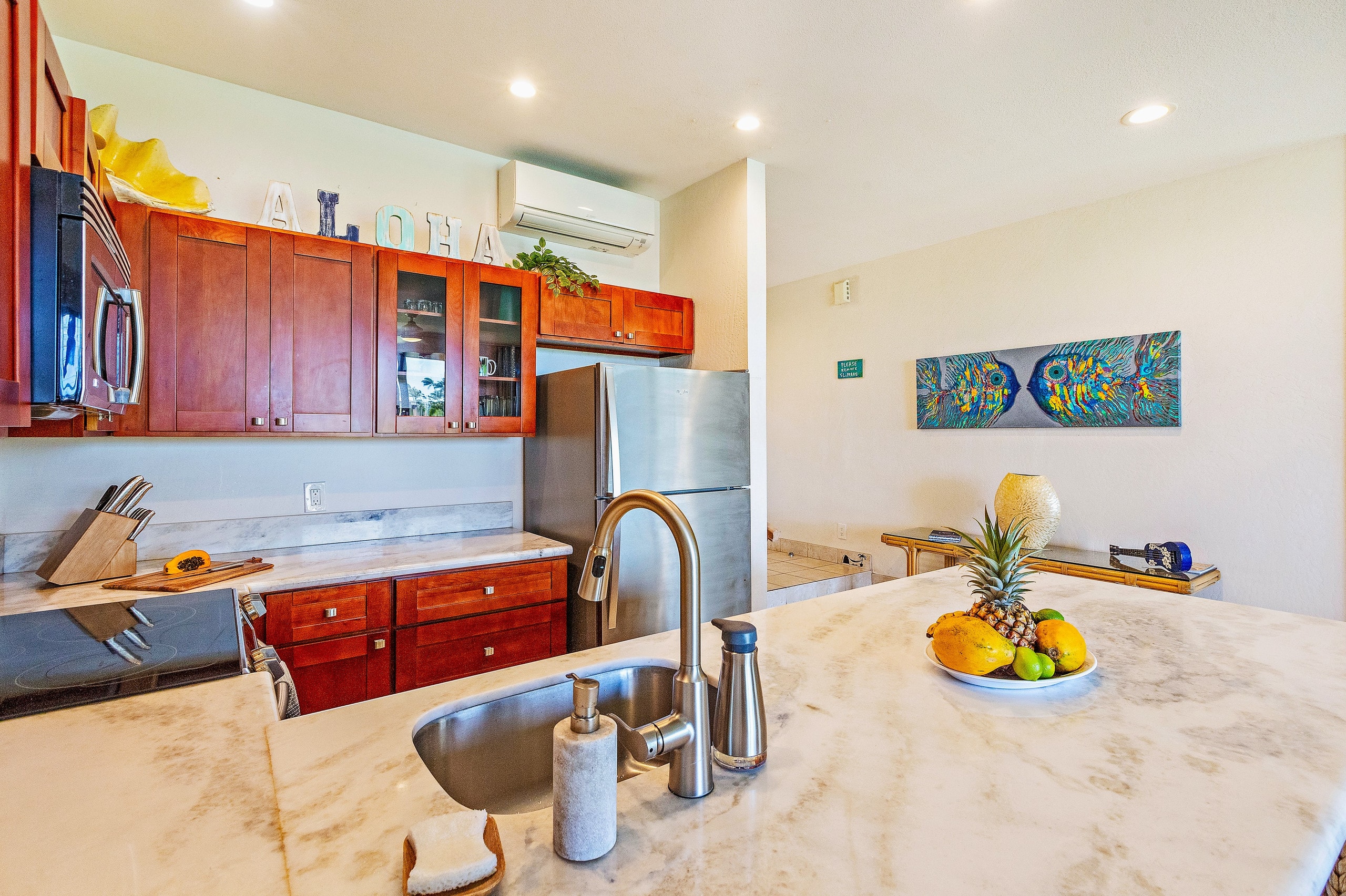 Townhouse in Lahaina · ★4.94 · 1 bedroom · 2 beds · 1 bath - Image 12