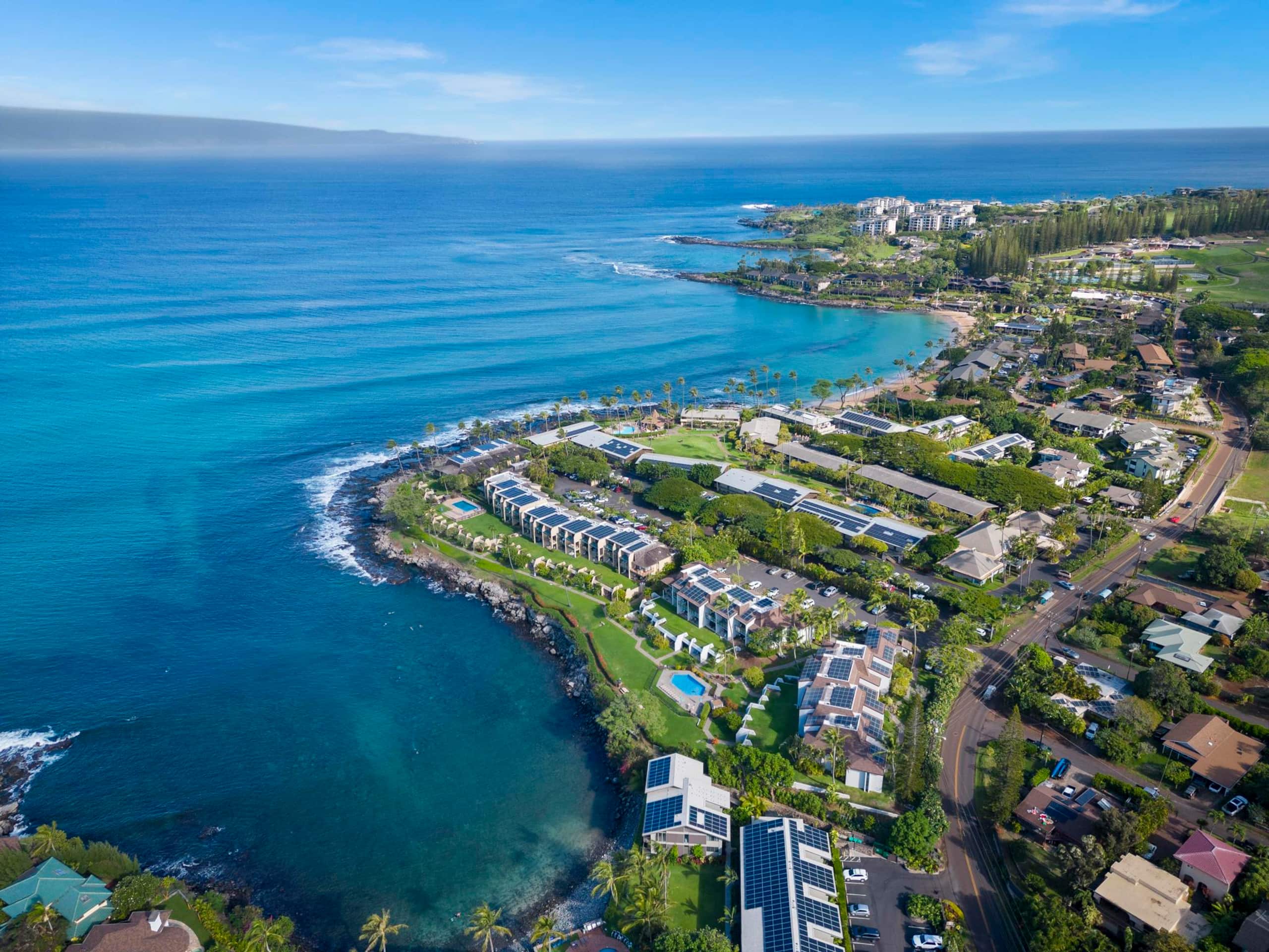Townhouse in Lahaina · ★4.94 · 1 bedroom · 2 beds · 1 bath - Image 40