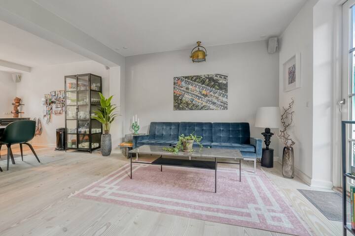 Centralt luksus byhus med have gallery image 3