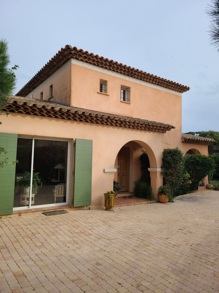 Villa à 900m Des Plages - Porquerolles