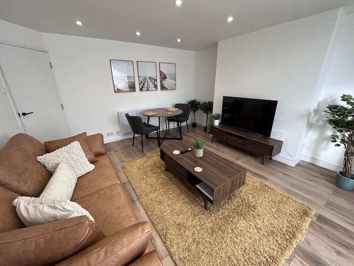 By The Sea Basement Apartment - Lowestoft