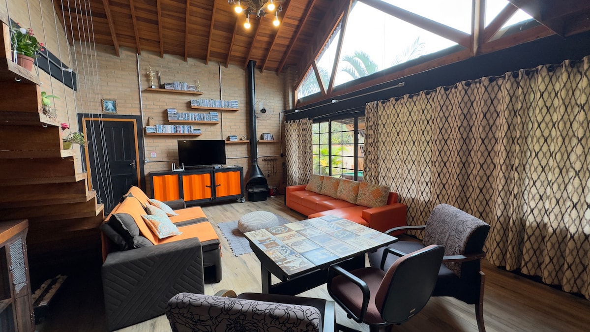 Anúncio popular: HEADQUARTERS. Family space with heated pool em Bragança Paulista