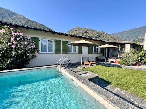 House with pool 2 minutes from the station