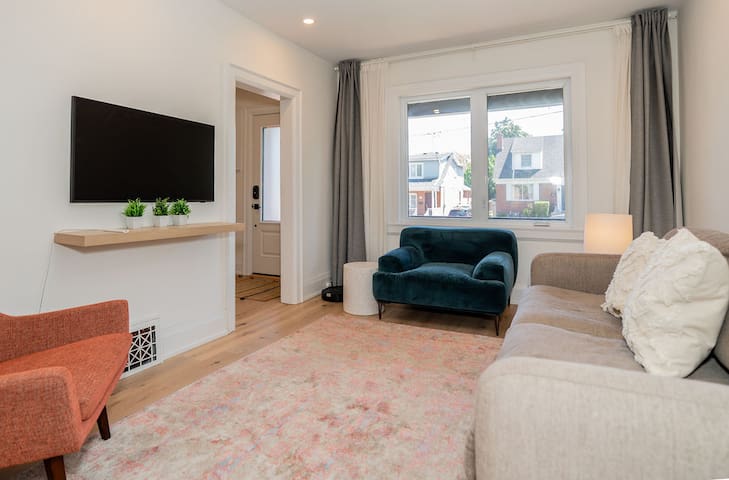 Full house three bedrooms parking and garden