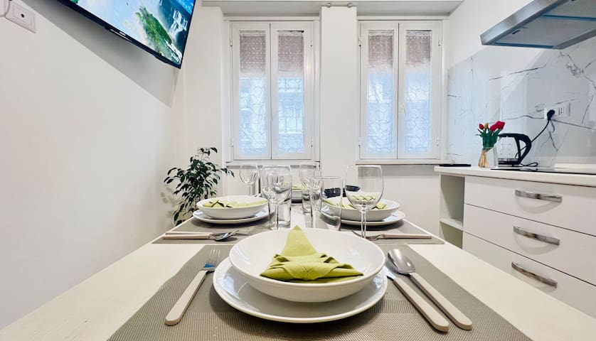 New and elegant apartment on the Navigli[Netflix]