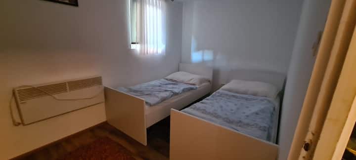 Dhomë gjumi 4