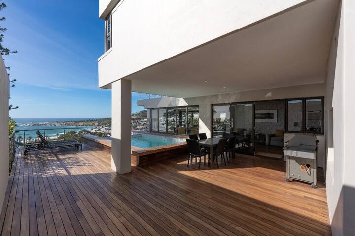4 Bed Camps Bay Magnificent 180deg Views gallery image 5