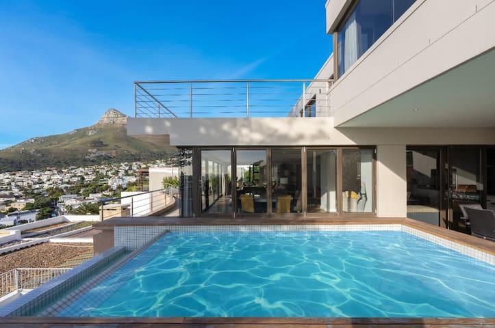 4 Bed Camps Bay Magnificent 180deg Views