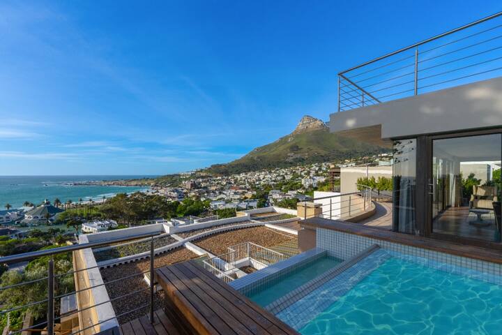 4 Bed Camps Bay Magnificent 180deg Views gallery image 3