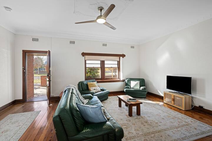Classic Albury Charm - Albury