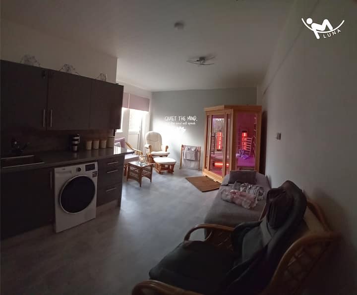 CJELOKUPNA PONUDA dostupna je na stranici https://www.facebook.com/lunarestandrelax
Pogledajte i naše videozapise na 
https://www.tiktok.com/@luna36423
https://www.instagram.com/lunarestandrelax
