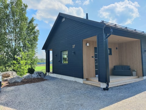 Centrally located guesthouse, rural charm