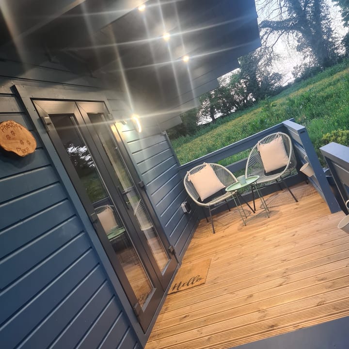 Pheobes Place,
2 X Rooms,
Ev Charging Available - Athlone