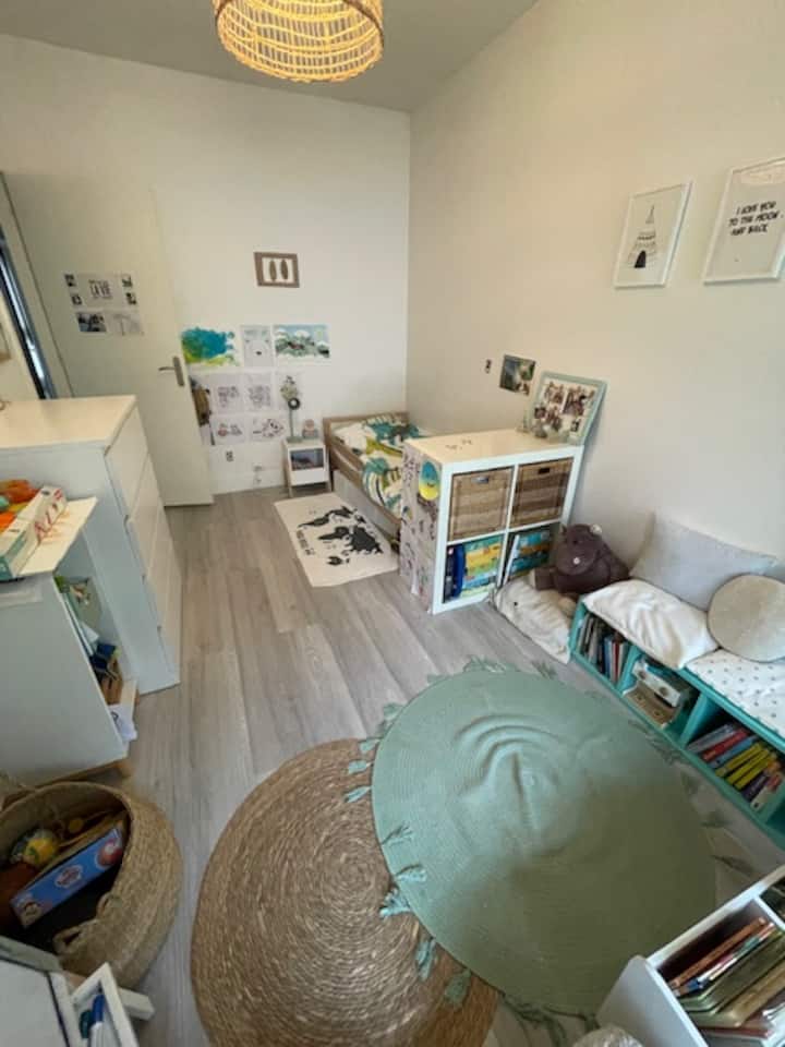CHAMBRE 4