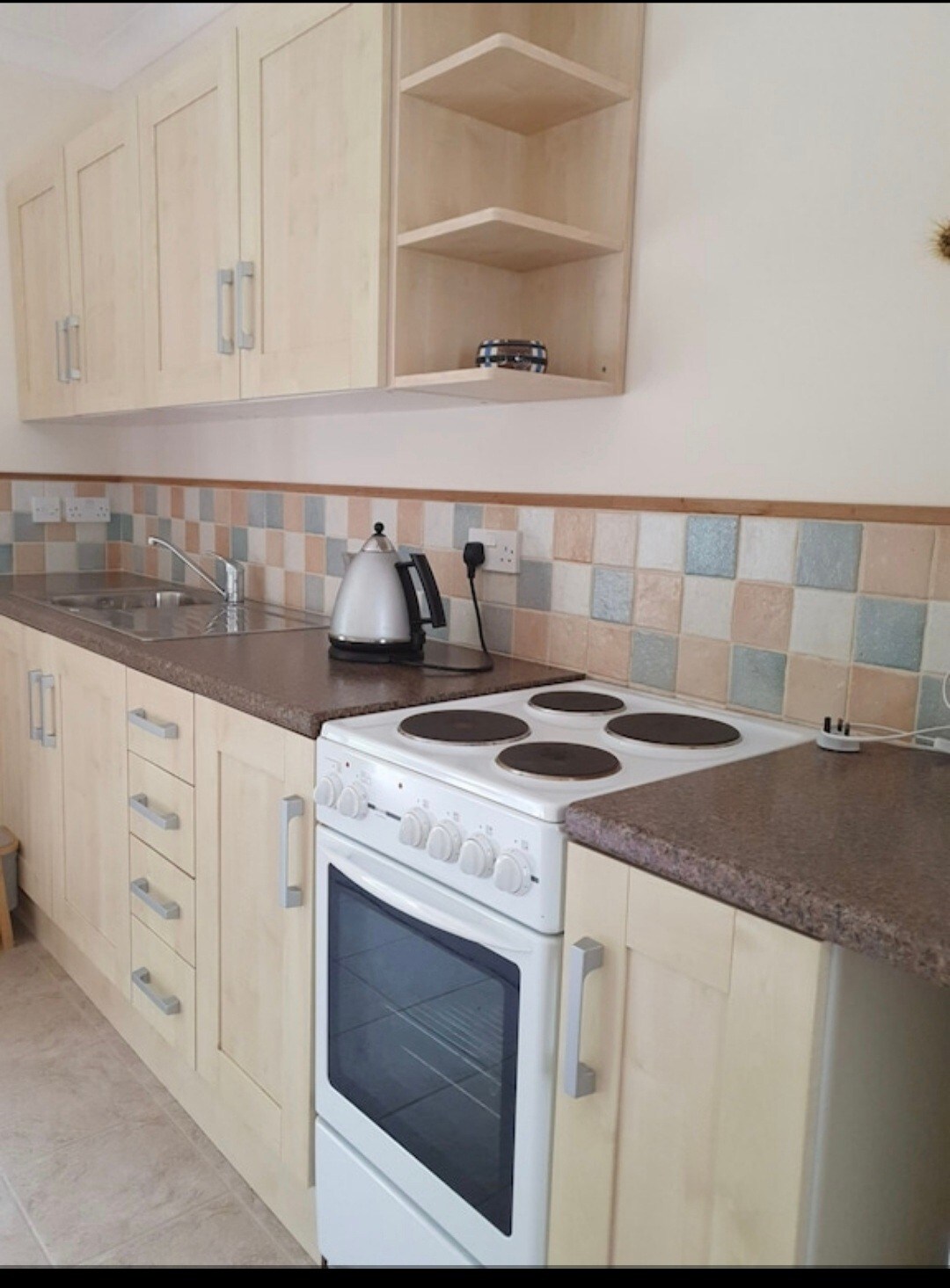 საძინებელი 4