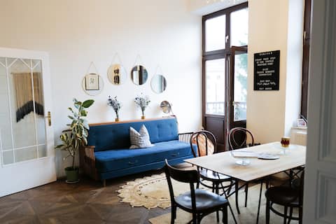 Beliebte Airbnb-Anzeige: Boutique Apartment + gratis Parken mitten in Graz in Geidorf