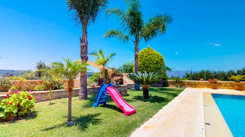 3′ to Beach / Private Pool / Playground / BBQ gallery image 5