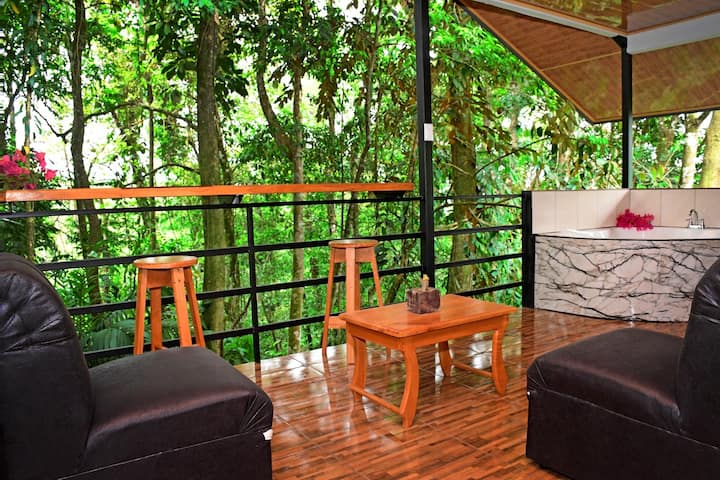 Casa Almendro Frente Al Bosque - Costa Rica