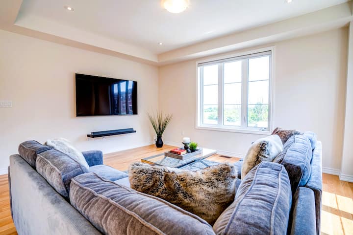 Super Clean
& Special Pricing, Newly Built Home. - Brampton