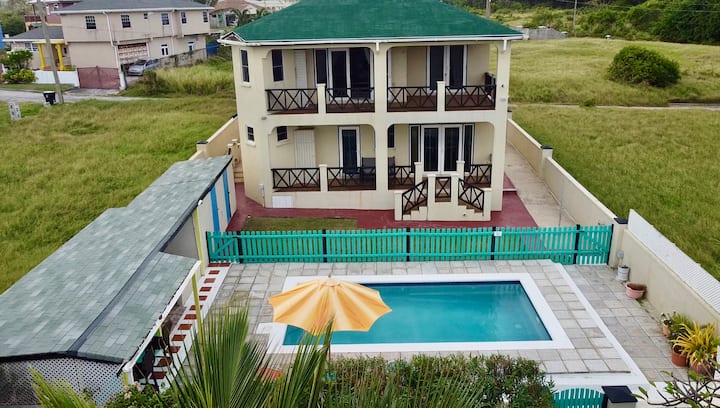 Lailamar Villa, Ocean View, Pool & Ac-entire Villa - Barbados