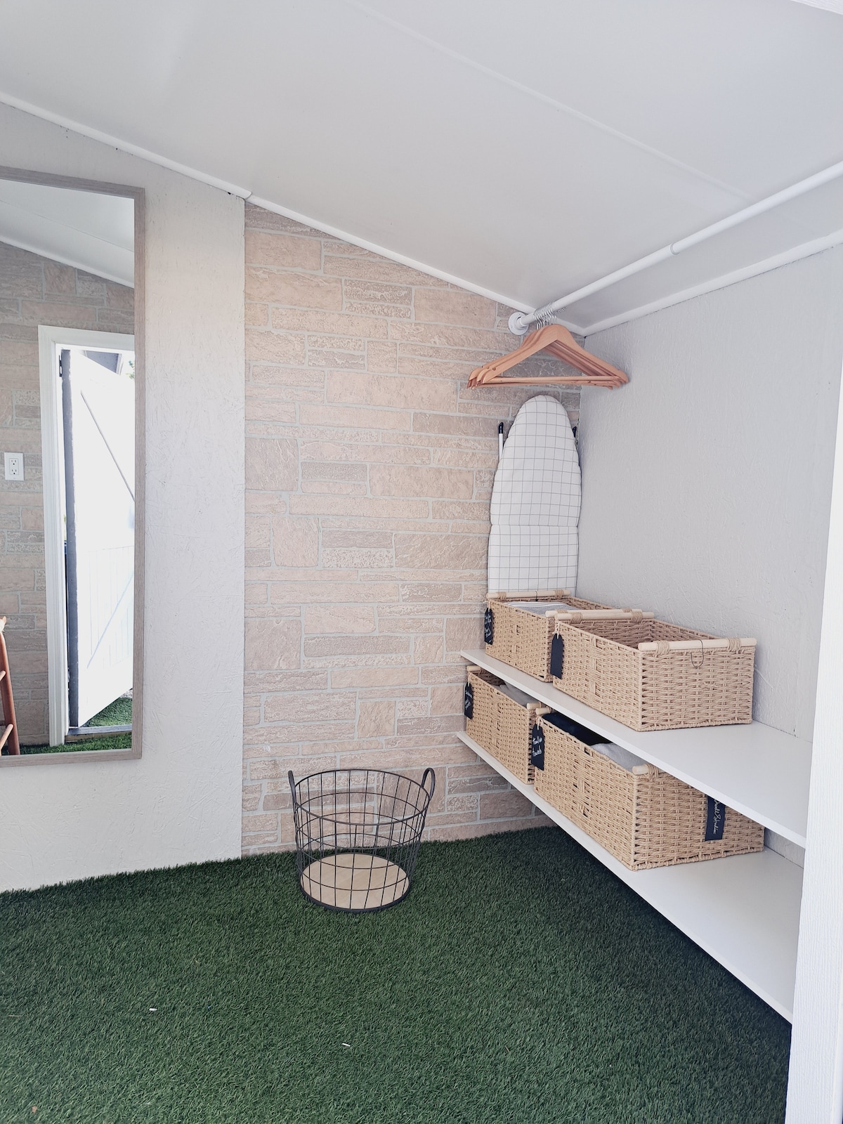 「林間の部屋」 ビーチから17分の快適でリラックスできるワンルーム。 - 借り