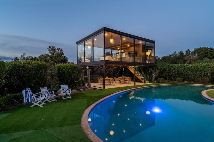 Spectacular mansion with amazing views