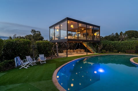 Spectacular mansion with amazing views