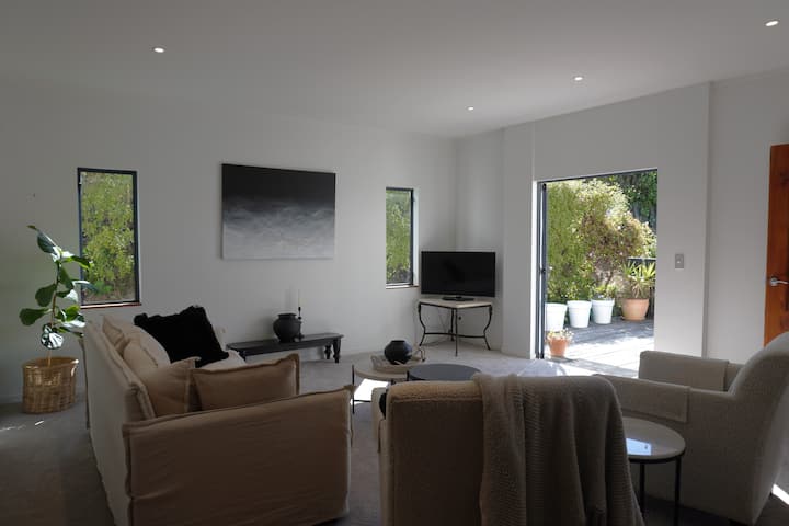 Შეზლონგი.