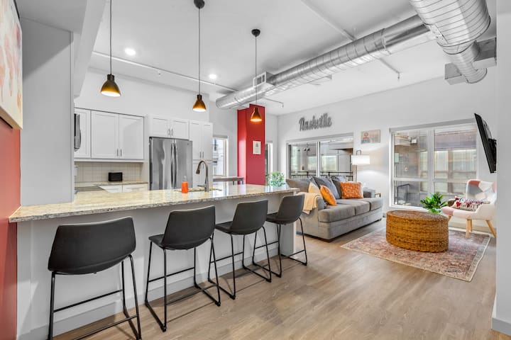 Nashville SoBro Getaway! gallery image 2