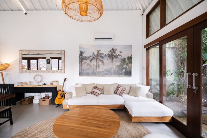 Lush Villa W/huge Garden, Infinity Pool & Ice Bath - Bali