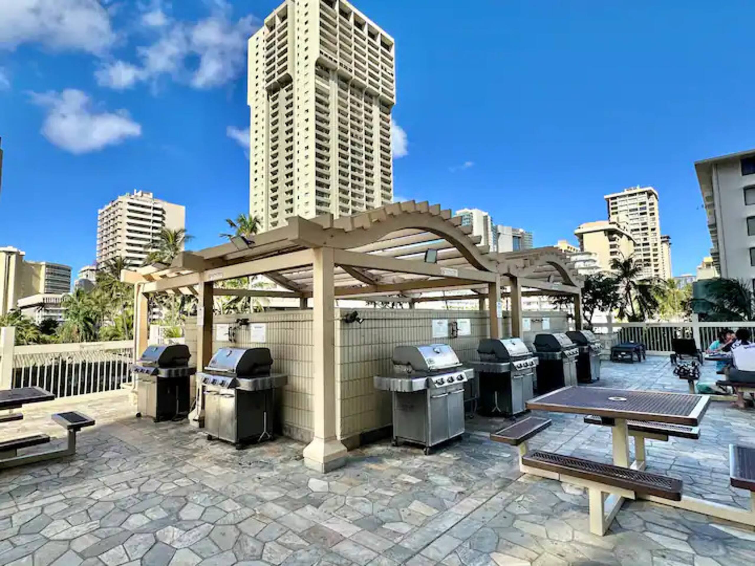 Condo in Honolulu · ★4.87 · 1 bedroom · 4 beds · 1 bath - Image 44