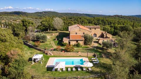Villa Le Tornaie 10, Emma Villas