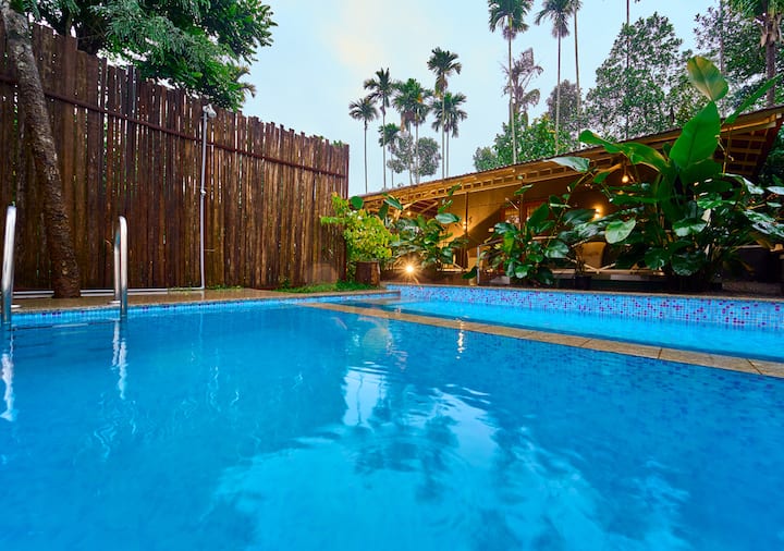 M Cafe Private Pool Villa - Wayanad
