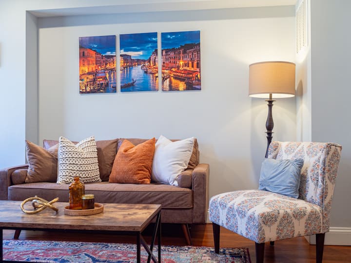 Amazing Townhouse - Heart Of Little Italy - Baltimore, MD