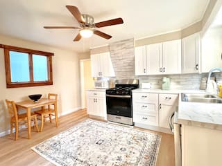 Depew 2 Bed House, photo 4 of 14