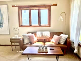 Depew 2 Bed House, photo 3 of 14